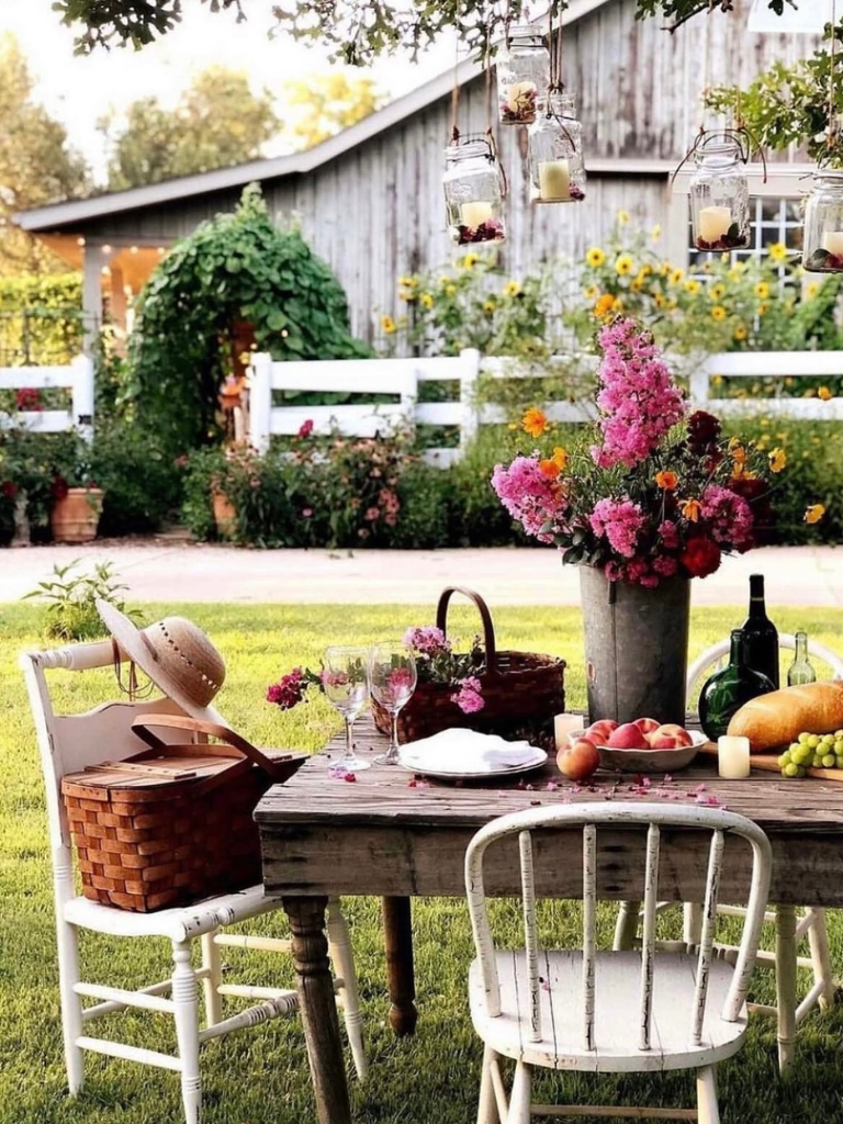Summer Picnic shared by Country Home